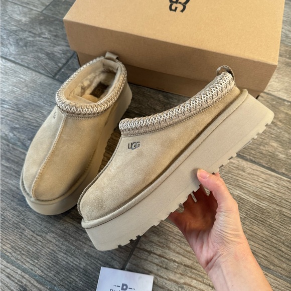 Brand New UGG Women’s Tazz Platform Slippers Mustard Seed - Picture 5 of 10